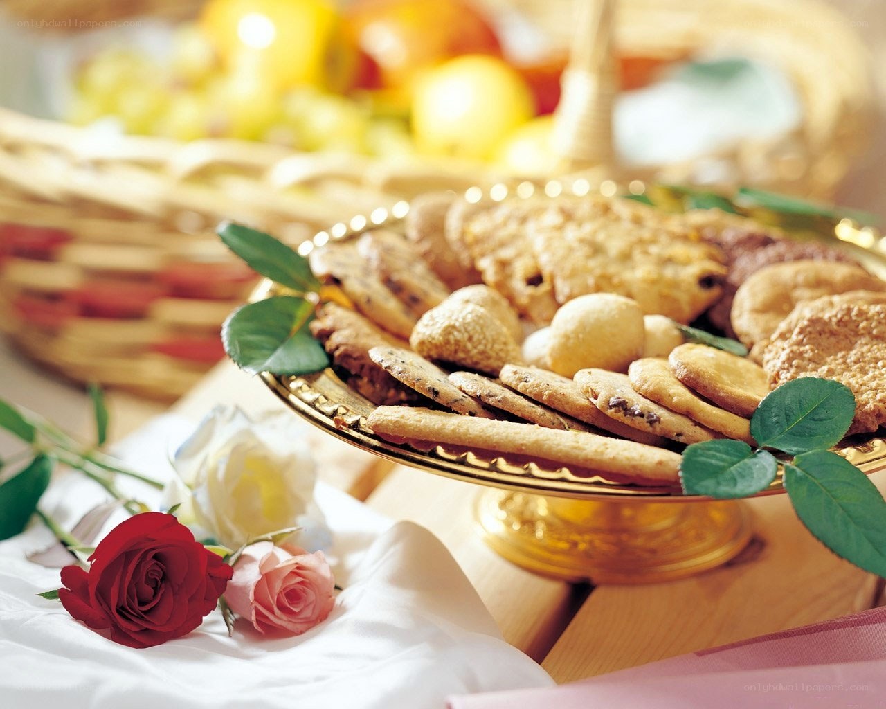 Cookies and roses on a platter