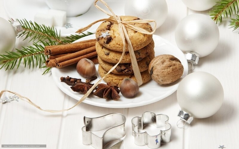 Cookies on a Plate — White