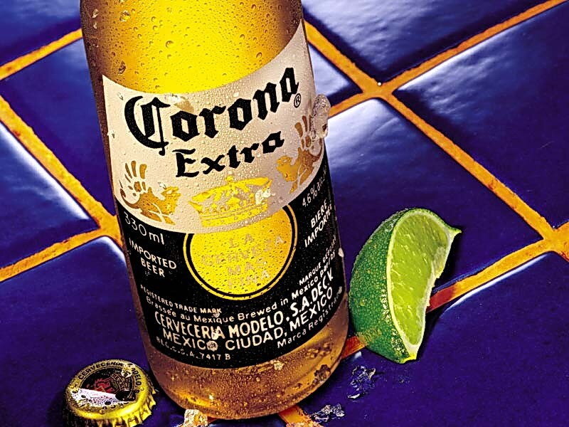 Corona Extra bottle with lime