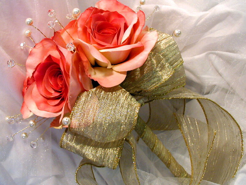 Corsage with Roses and Ribbon — Pink