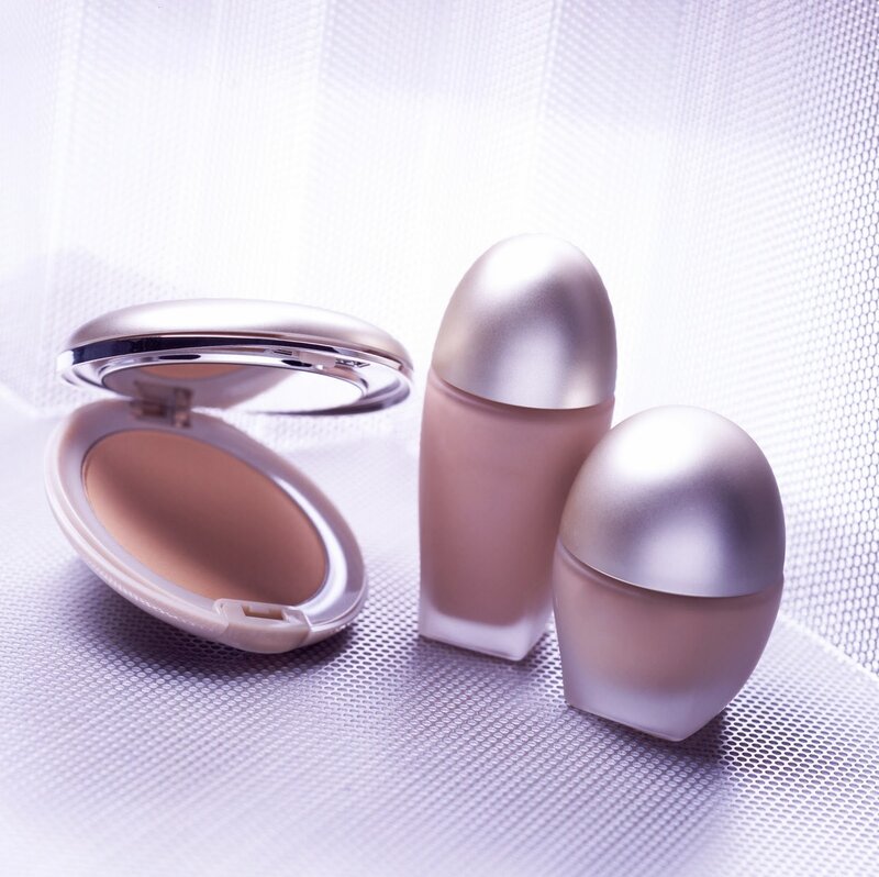 Cosmetic Products on Mesh