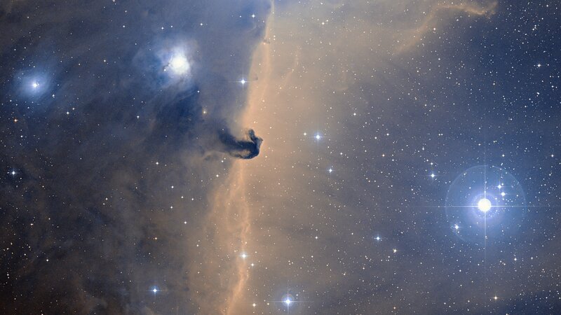 Cosmic cloud and star field