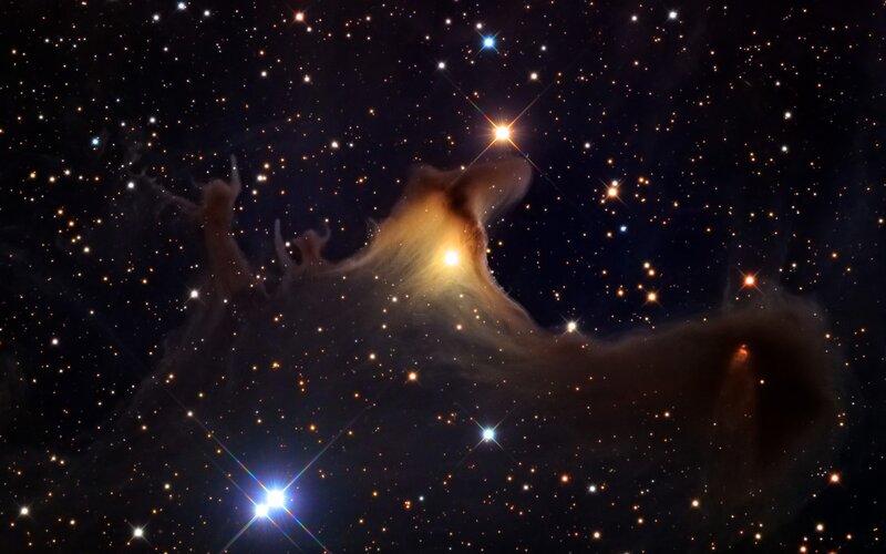 Cosmic cloud in starfield