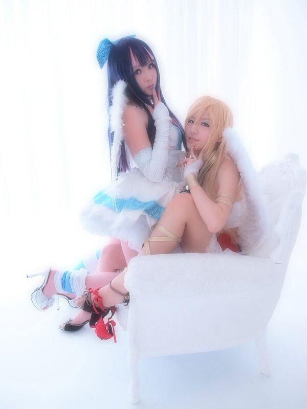 cosplay angels on white chair