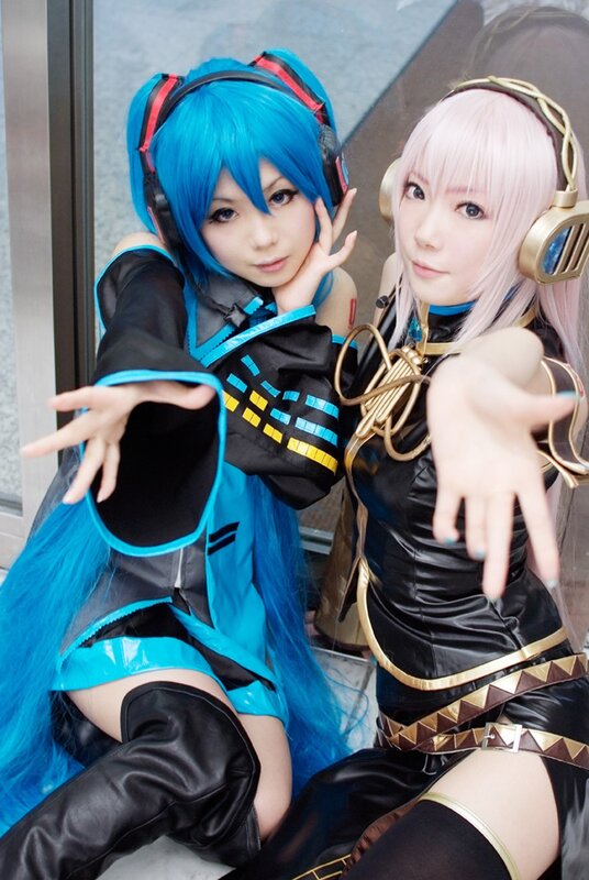 cosplay of two anime characters