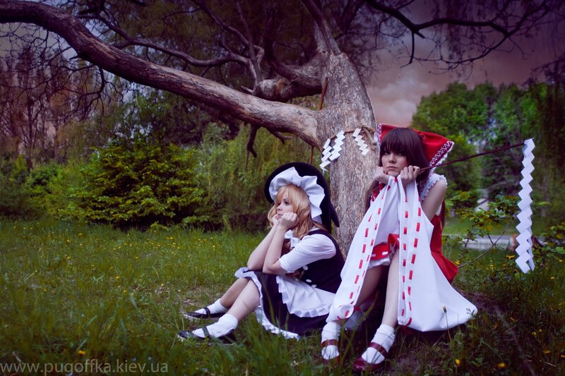 Cosplay under a tree