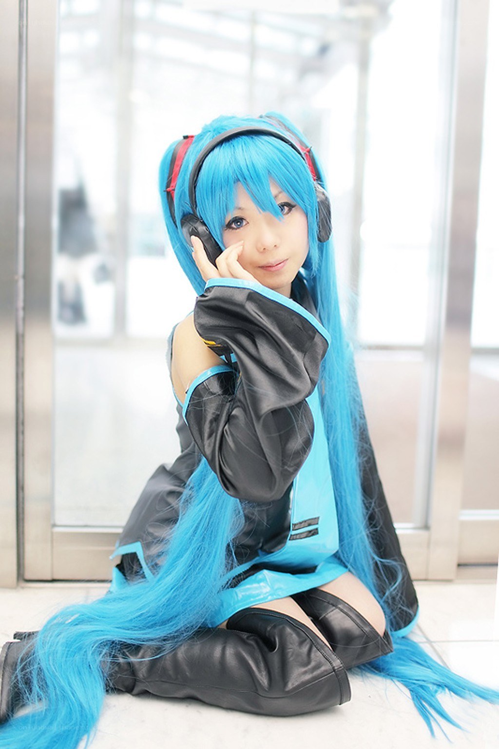 cosplayer as blue-haired anime character