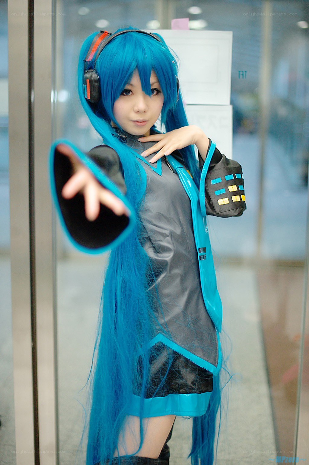 cosplayer as blue-haired character