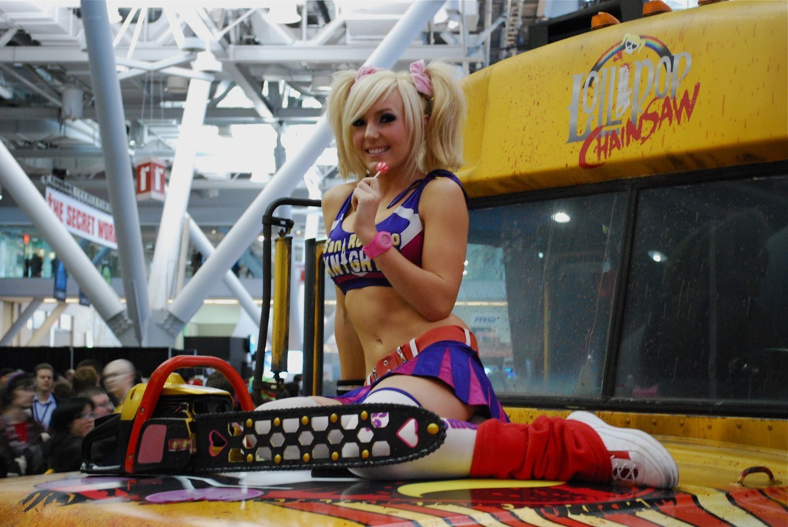 Cosplayer as Harley Quinn