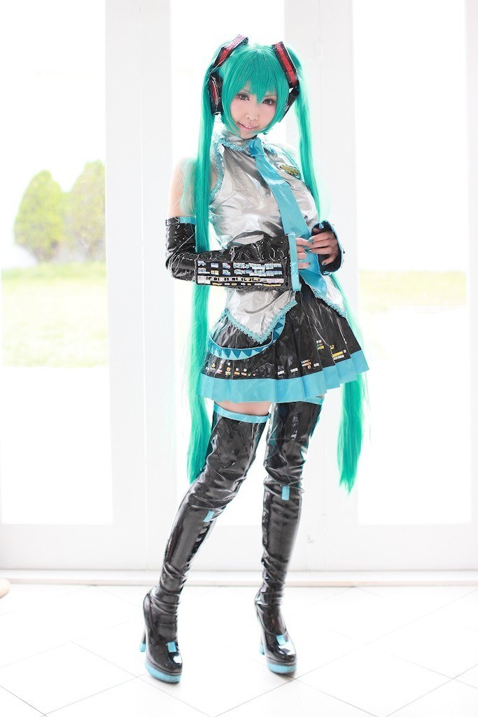 cosplayer as Hatsune Miku