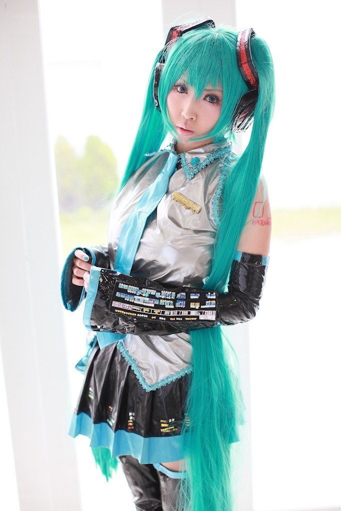 cosplayer as Hatsune Miku