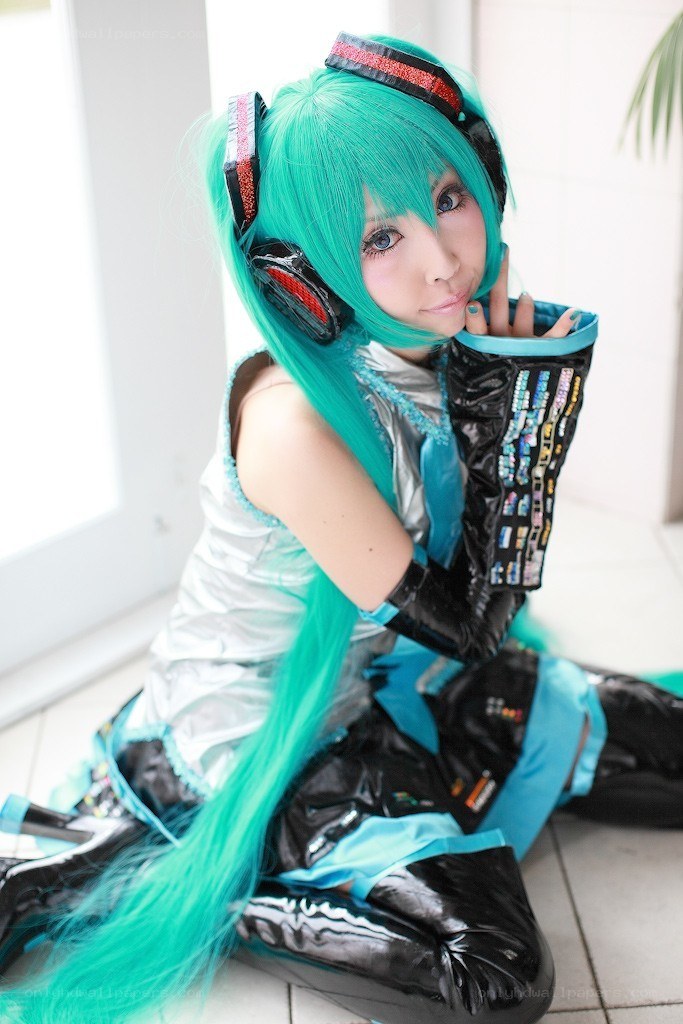 cosplayer as Hatsune Miku
