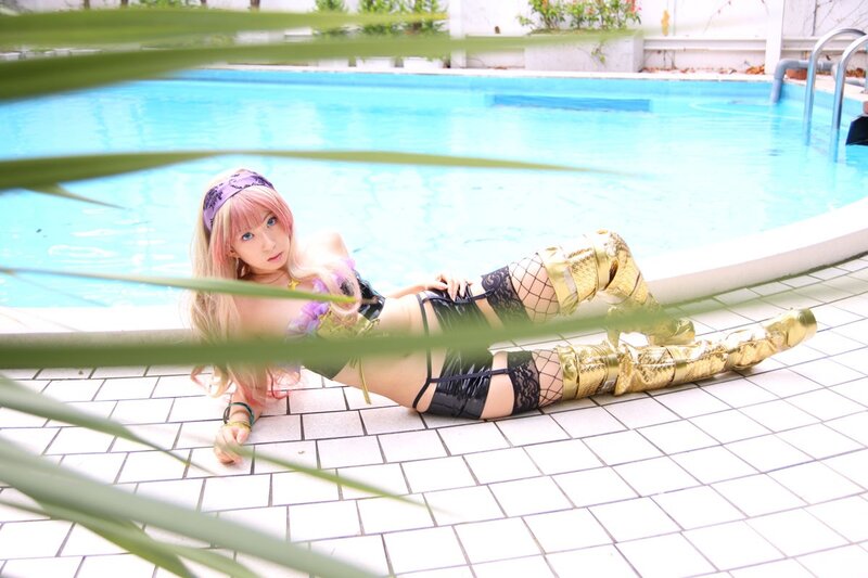 cosplayer by poolside