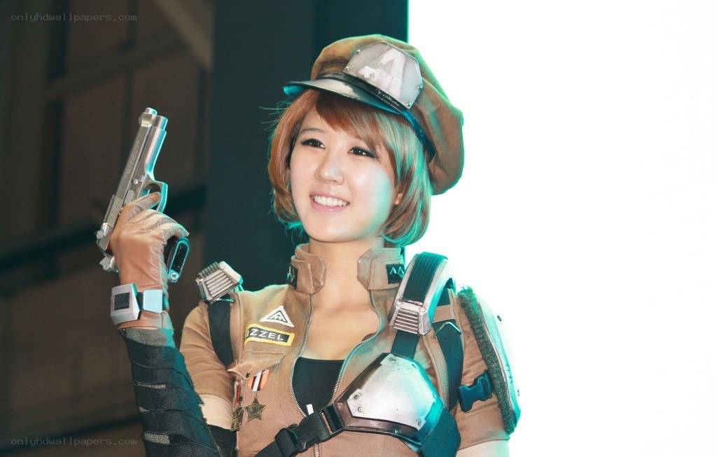 cosplayer holding a gun