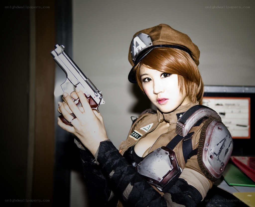 cosplayer holding a gun