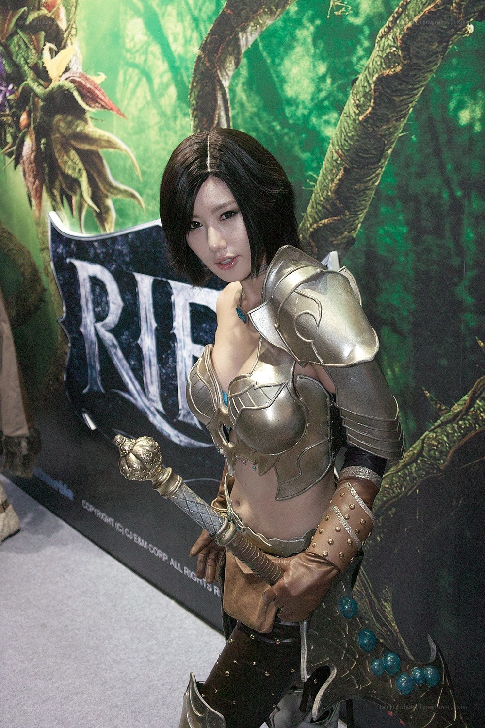 cosplayer in armor costume