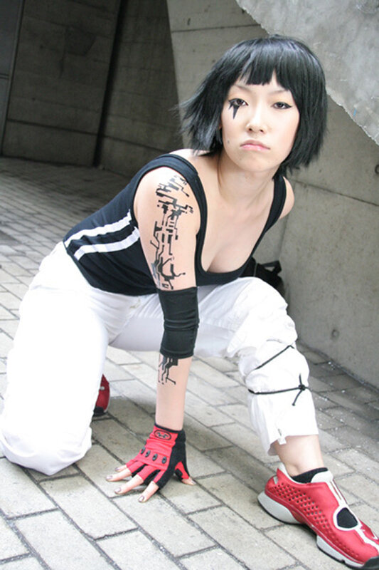 cosplayer in black and white outfit
