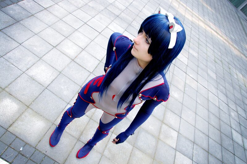 cosplayer in blue and red costume