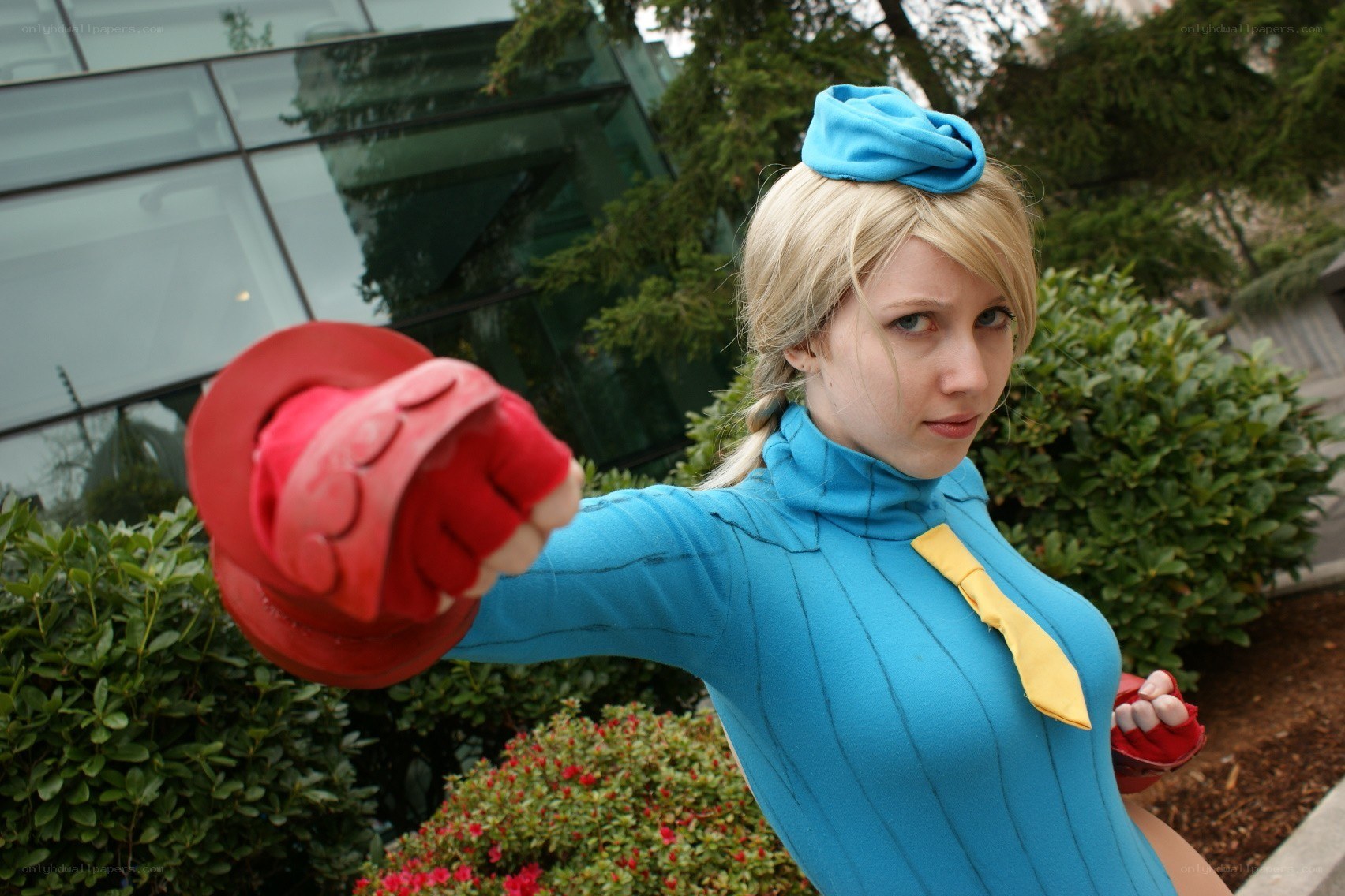 cosplayer in blue costume