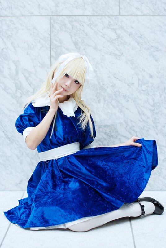cosplayer in blue dress