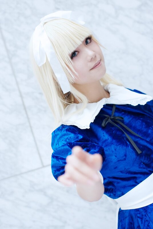 cosplayer in blue dress