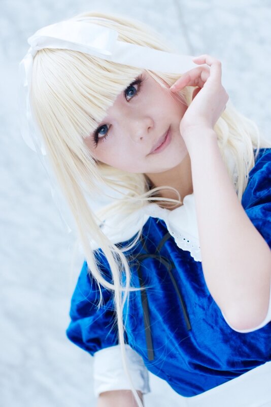 cosplayer in blue dress