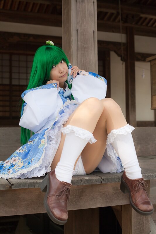 Cosplayer in Blue Dress — Green