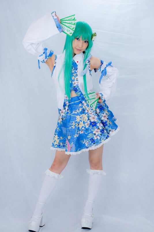 cosplayer in blue floral dress