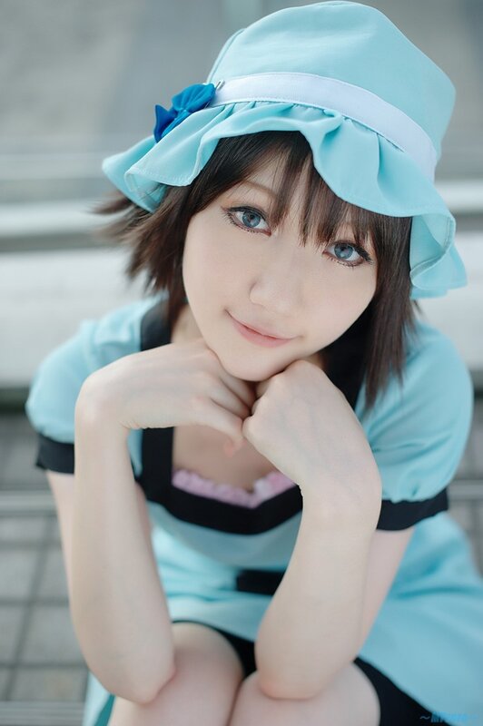 cosplayer in blue hat
