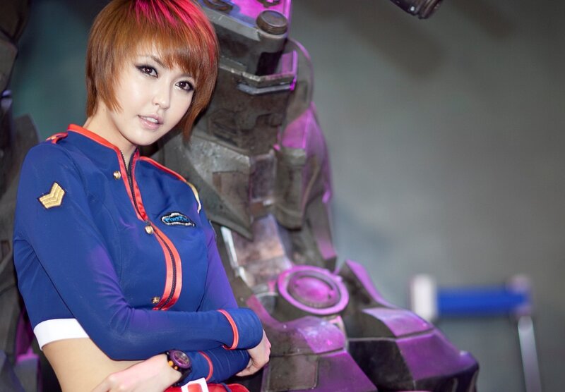 cosplayer in blue uniform