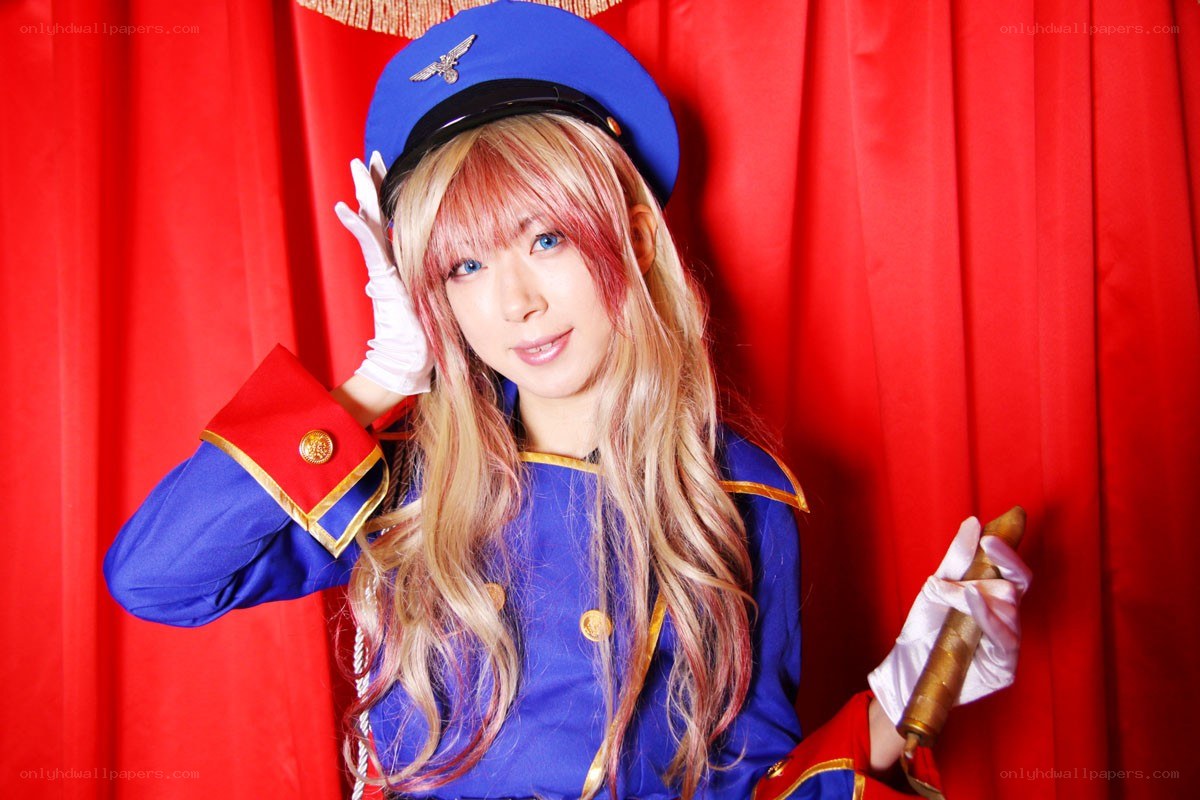 cosplayer in blue uniform