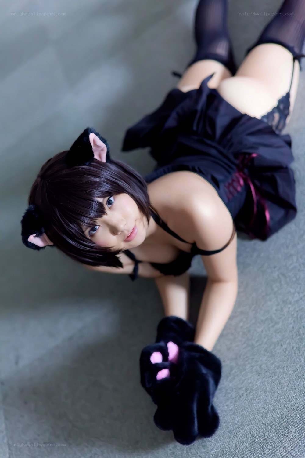 cosplayer in cat costume