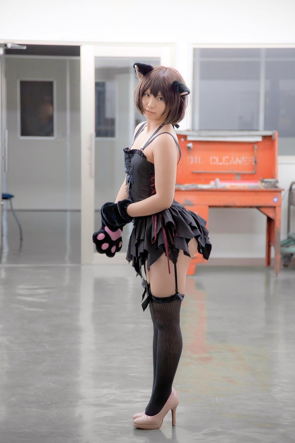 cosplayer in cat costume
