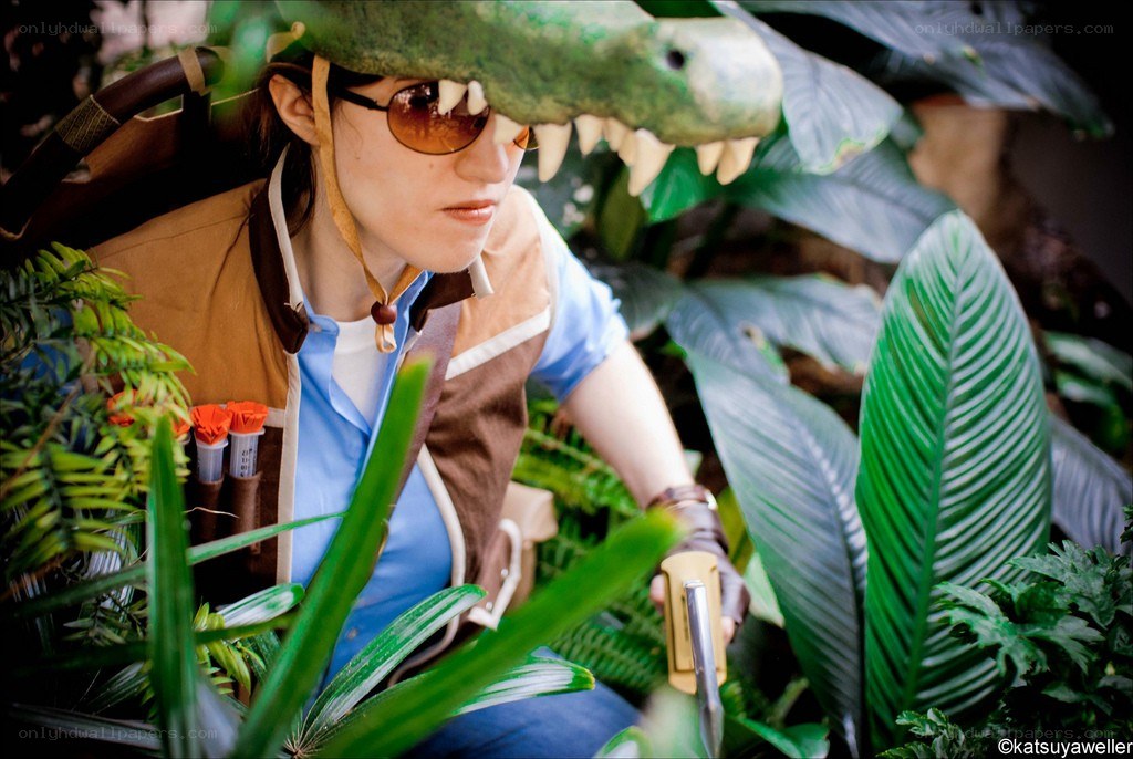 cosplayer in dinosaur hat