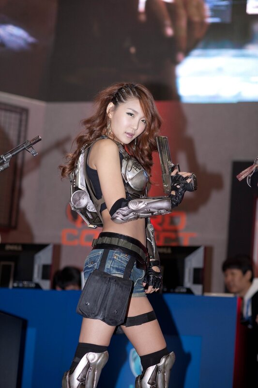 cosplayer in futuristic armor