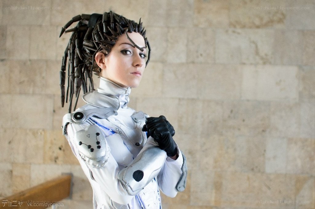 cosplayer in futuristic armor