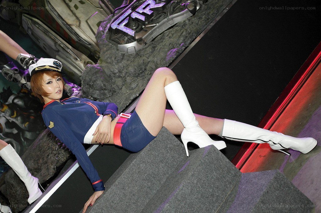 cosplayer in futuristic uniform