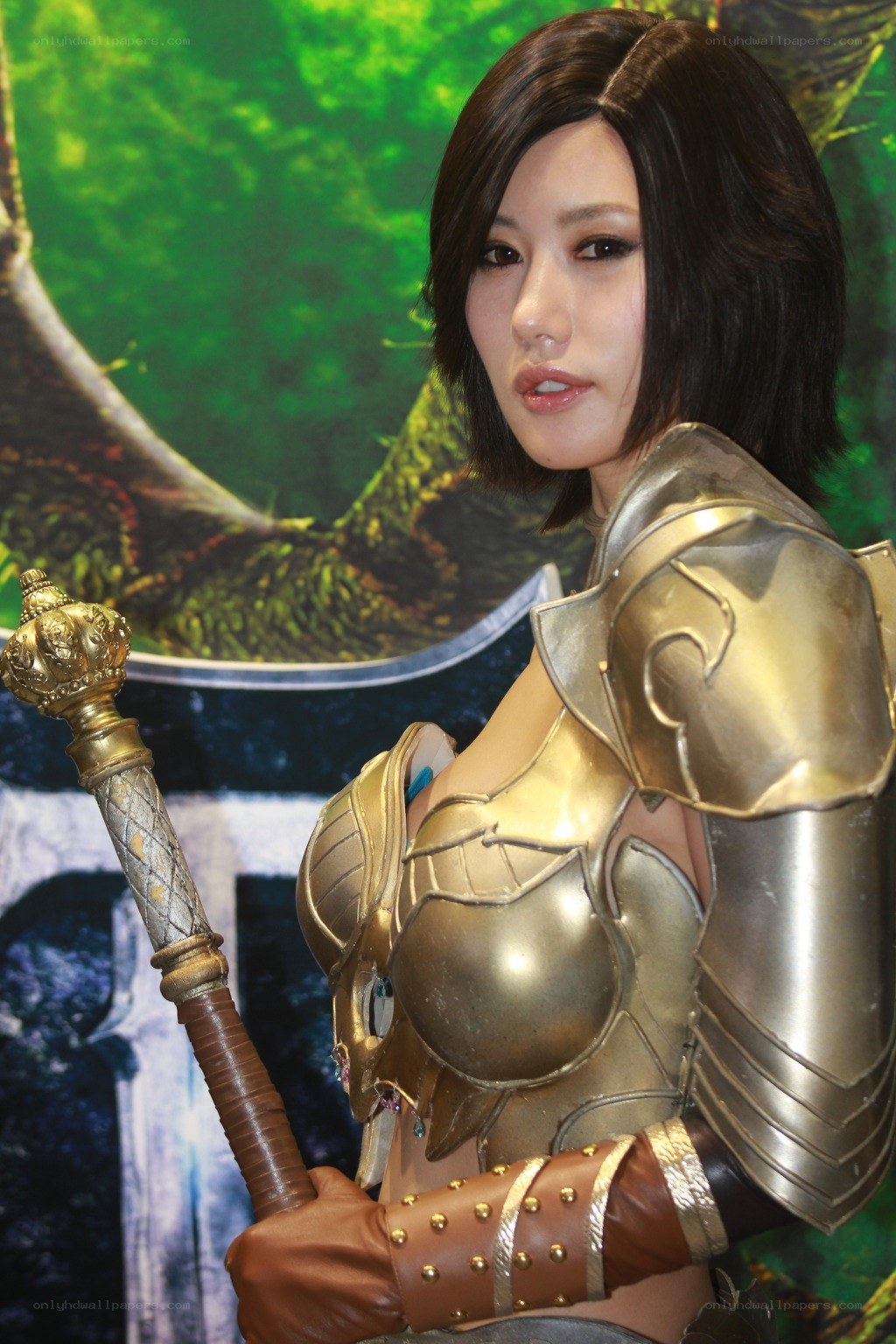 cosplayer in golden armor