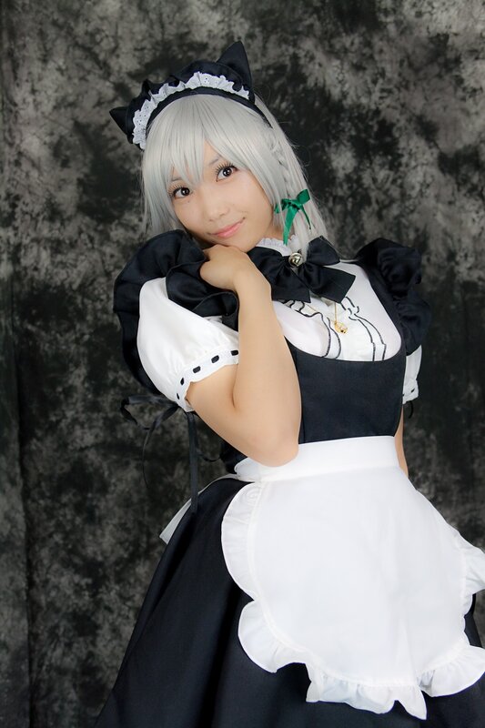 cosplayer in maid outfit