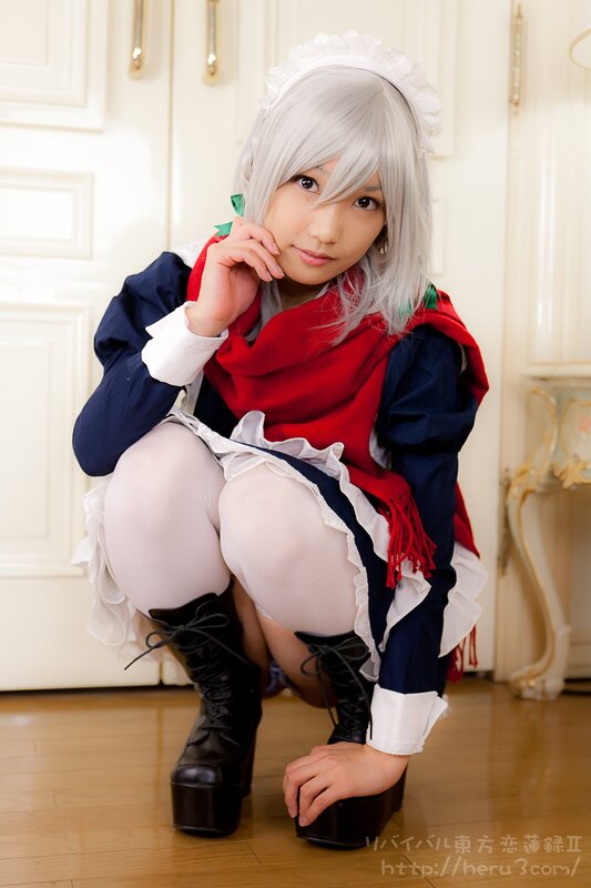 cosplayer in maid outfit