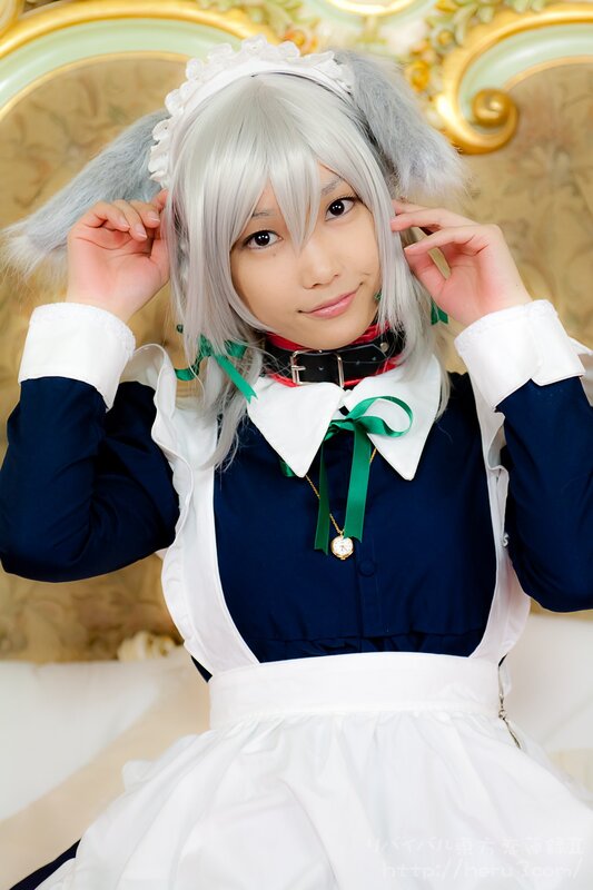 cosplayer in maid outfit