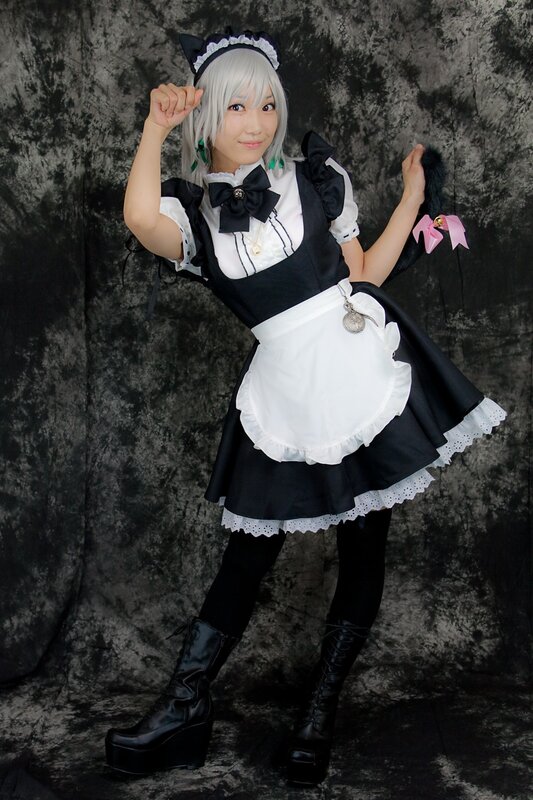 cosplayer in maid outfit