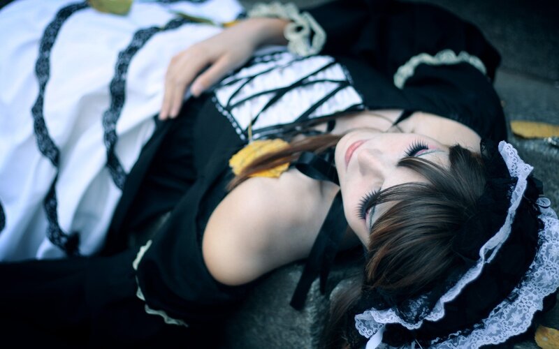 cosplayer in maid outfit