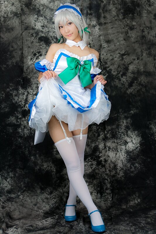 cosplayer in maid outfit