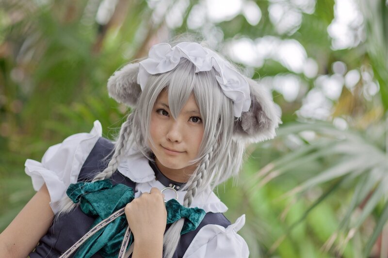 cosplayer in maid outfit