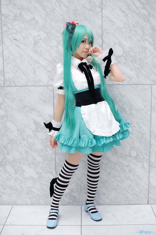 cosplayer in maid outfit