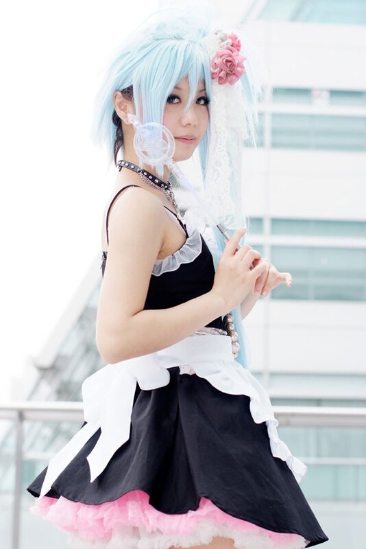 cosplayer in maid outfit