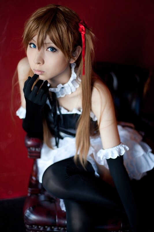 cosplayer in maid outfit