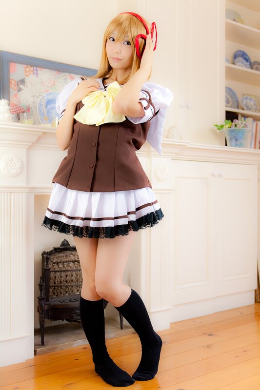 cosplayer in maid outfit