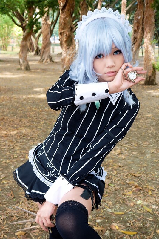 Cosplayer in Maid Outfit — Black, Dramatic